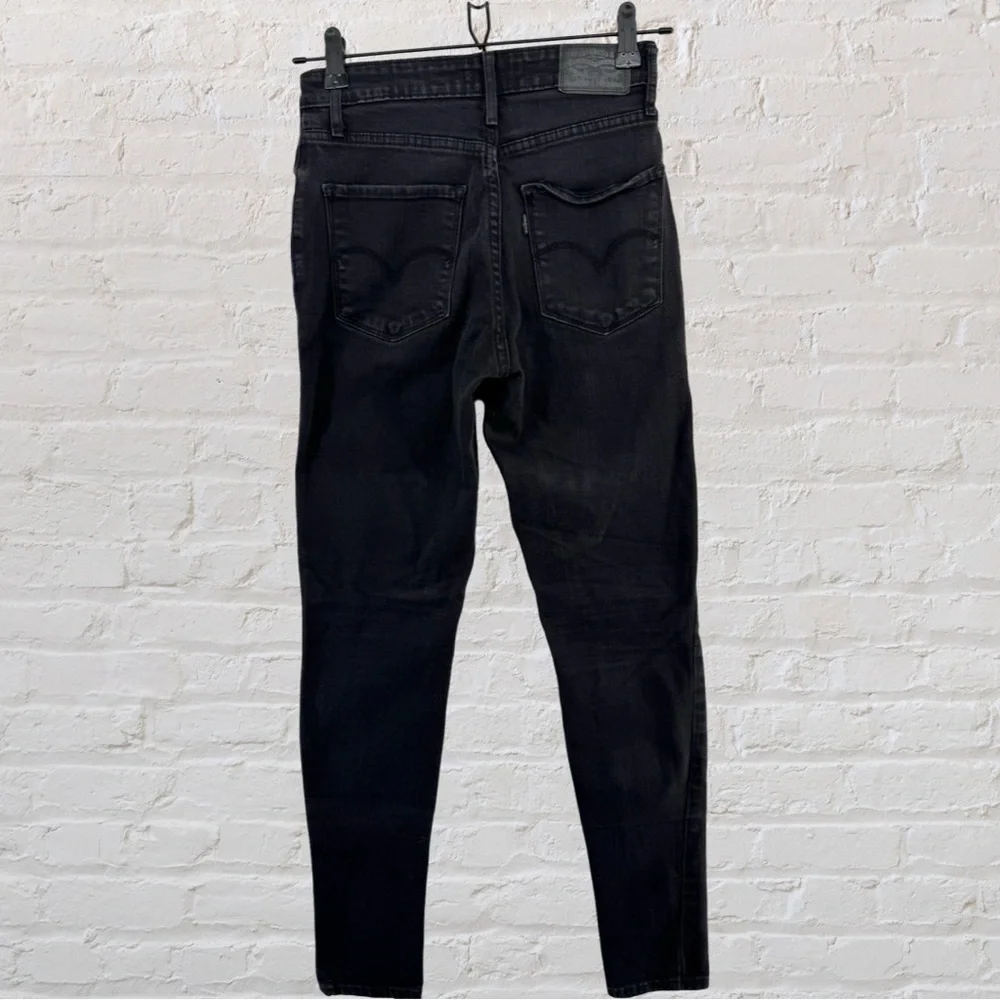 Levi's 721 High Rise Skinny Jeans (size 26) - Picture 4 of 10